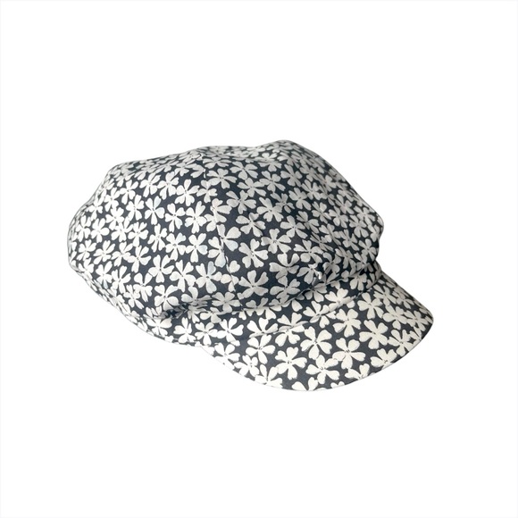 ASO Alex Russo Wizards of Waverly Place, floral newsboy hat, Season 1 Episode 16 main image 6
